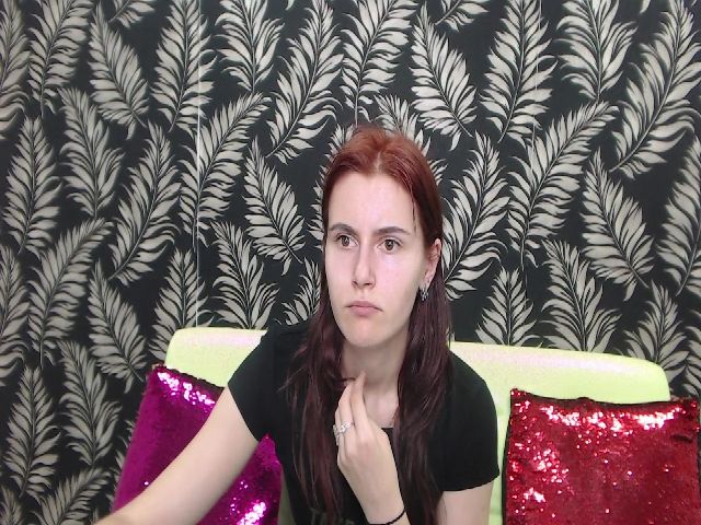 Live sex webcam photo for MollyTravis #257991856