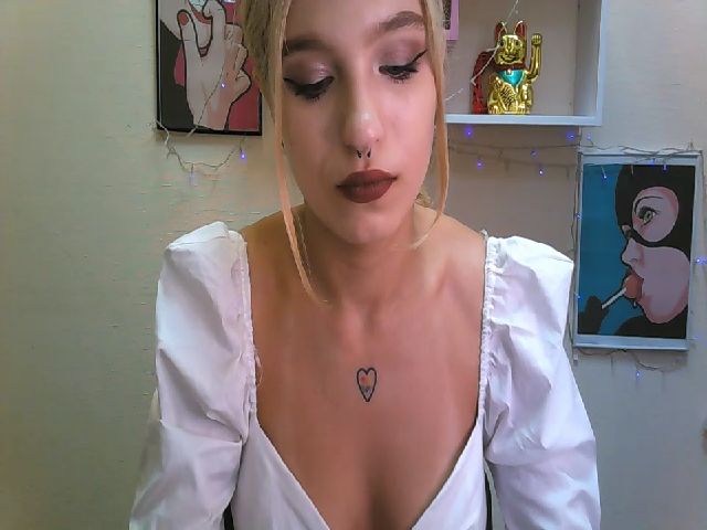 Live sex webcam photo for Isabe_lla #259931397