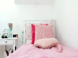 Live sex webcam photo for AshleyJohnes #252131020