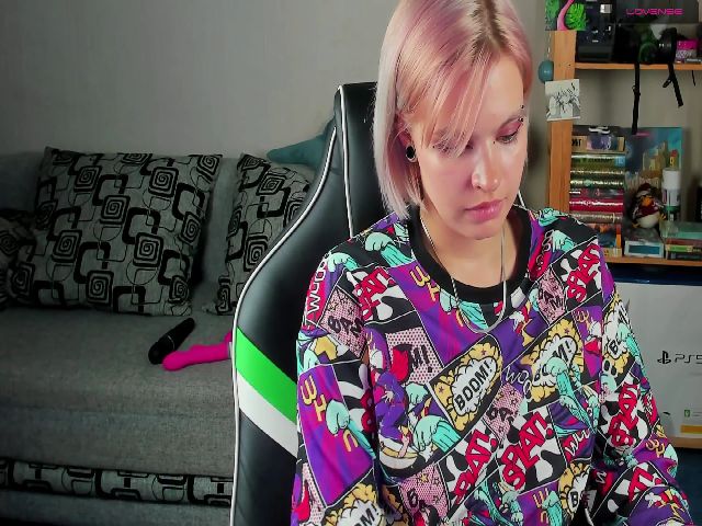 Live sex webcam photo for Sky_Drag0n #257405680