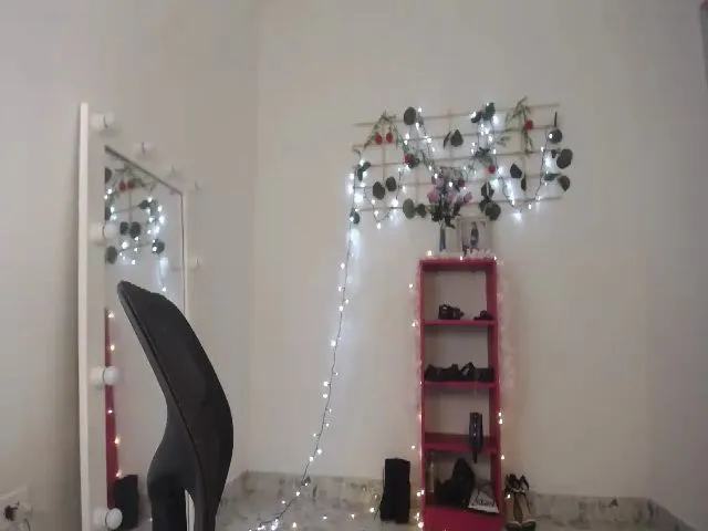 Live sex webcam photo for Stephy_18 #264256365