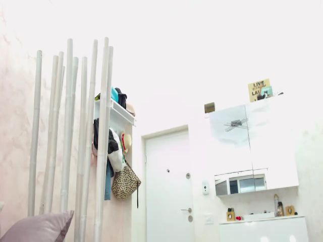 Live sex webcam photo for Bratty_Dya #254646967