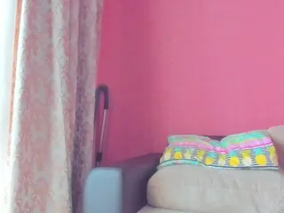 Live sex webcam photo for DiamondKay #287973736