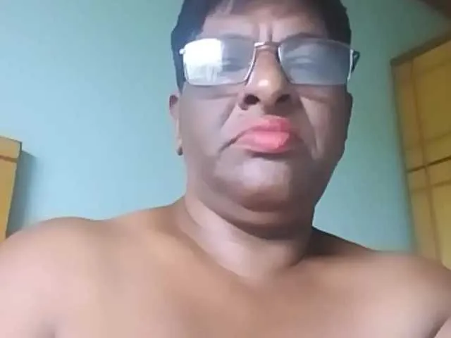 Live sex webcam photo for asianleanne #240914756