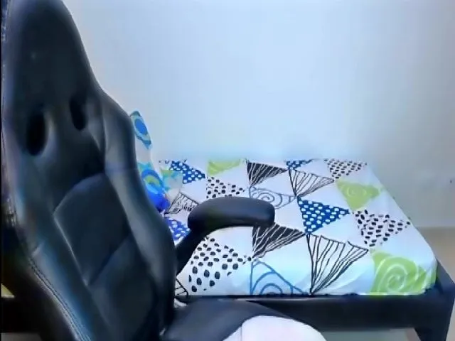 Live sex webcam photo for Sweeetx69 #258578084