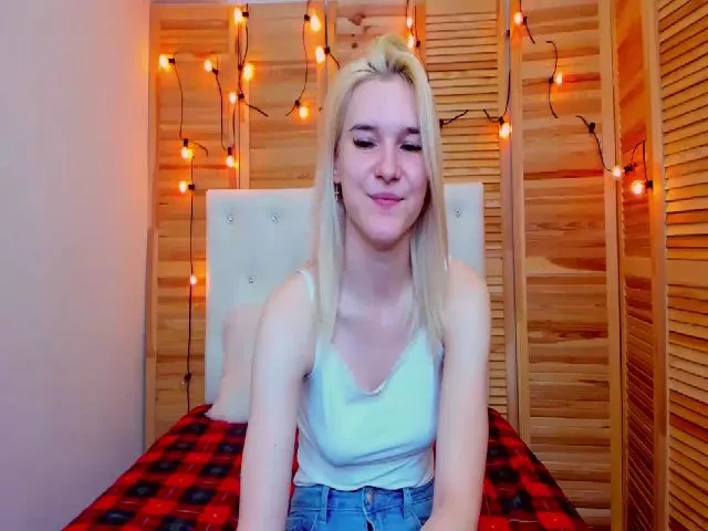 Live sex webcam photo for MarliTes #257271028