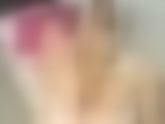 Live sex webcam photo for StormiSquirt #259563386
