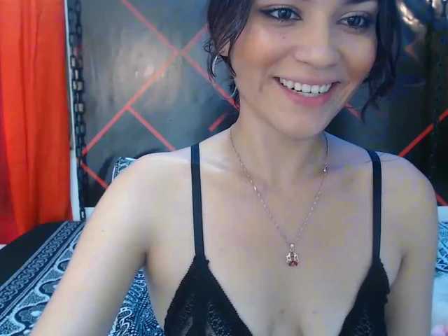 Live sex webcam photo for ScarleetLiz #240899939