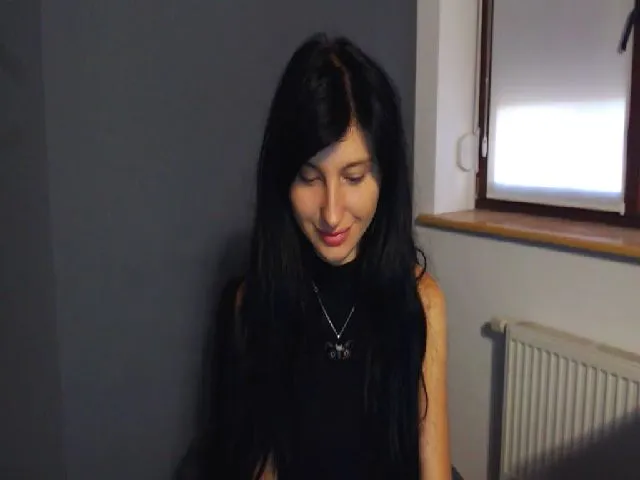 Live sex webcam photo for SnowSpacee #258605009
