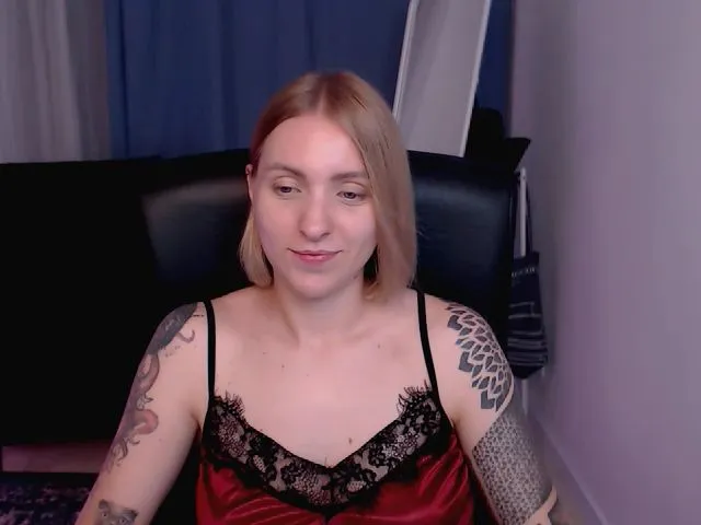 Live sex webcam photo for SammerHottie #253367122