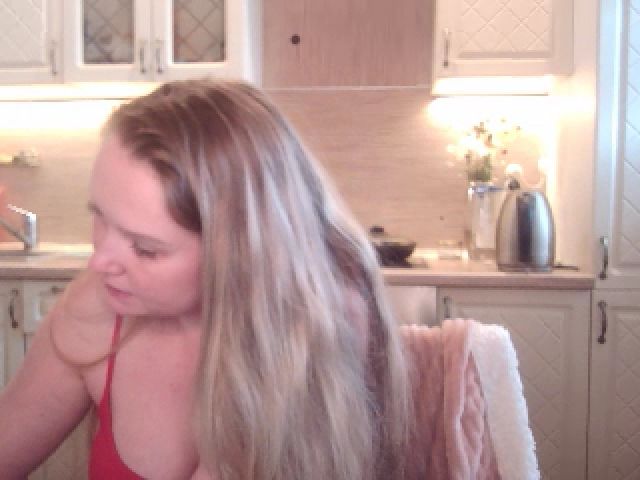 Live sex webcam photo for JaneGrey111 #255555379