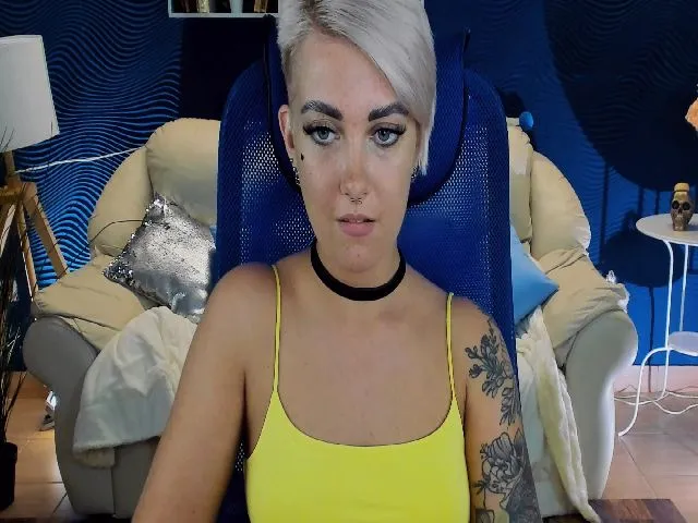 Live sex webcam photo for AkioTy #261333709