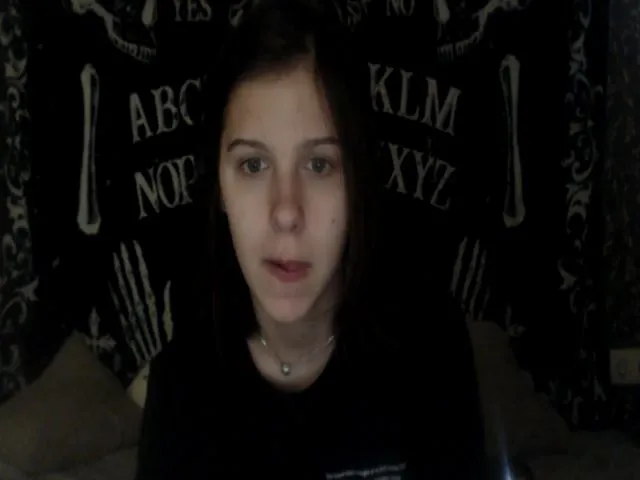 Live sex webcam photo for HISOKAMORROW_ #262895171