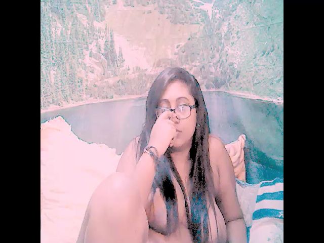 Live sex webcam photo for indianruby99 #258981103