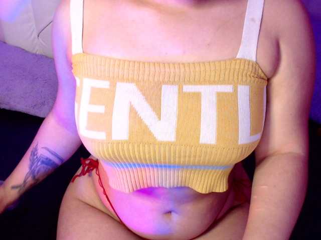 Live sex webcam photo for DIKA-SEXXX #241382502