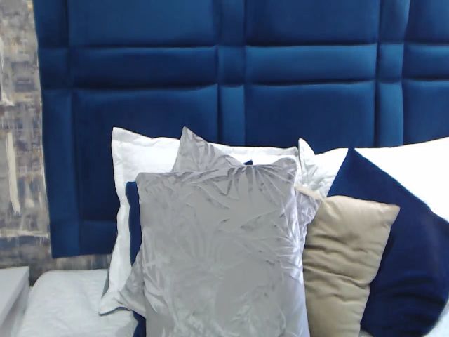 Live sex webcam photo for Lindsayfox #255967648