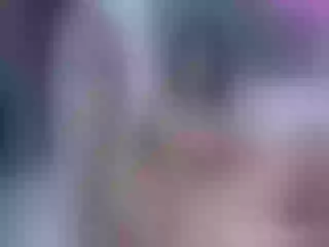 Live sex webcam photo for AprilQueen #252872511