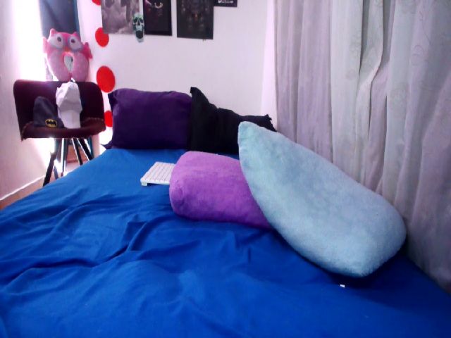 Live sex webcam photo for Sexy_lolas #260442792