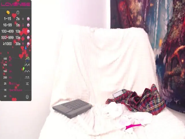 Live sex webcam photo for Olivia_fyre #258875973