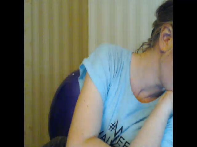 Live sex webcam photo for A_Girlie #259930674