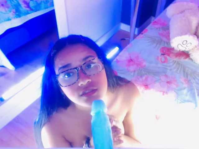 Live sex webcam photo for AinoaPalma #287998232