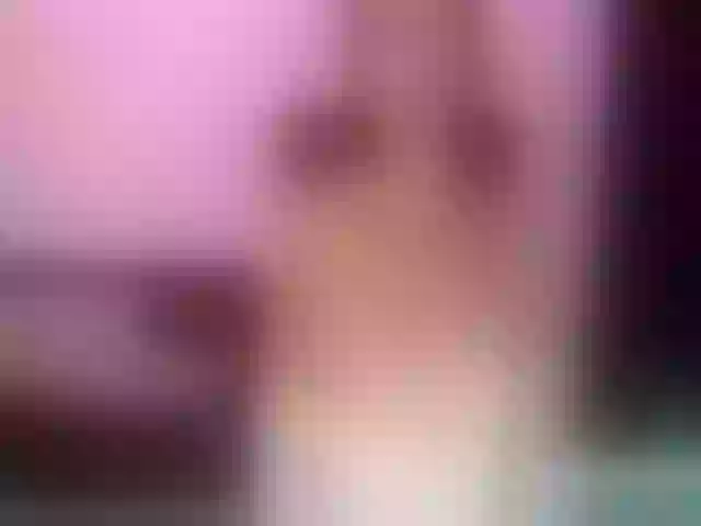 Live sex webcam photo for MaiiAngel #258864036