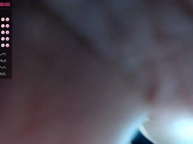Live sex webcam photo for Secretalyson #251503372