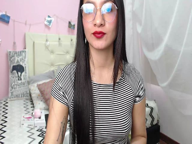 Live sex webcam photo for Pia_Smith_ #253850820