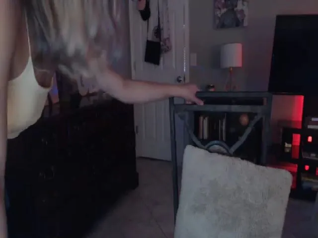 Live sex webcam photo for OhYesCeleste #258620180