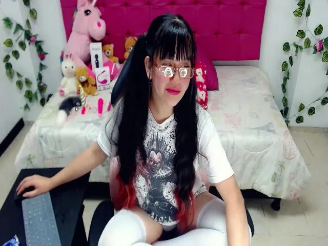 Live sex webcam photo for Pink_queenn #259180544