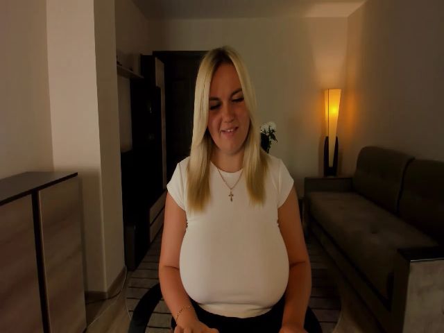 Live sex webcam photo for Enjoyy #256379933