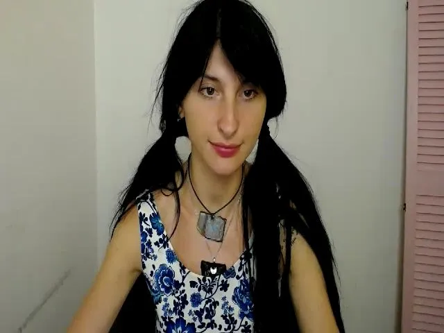 Live sex webcam photo for SnowSpacee #253904853
