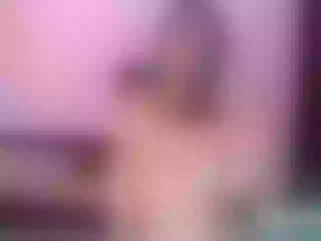Live sex webcam photo for MaiiAngel #260241698