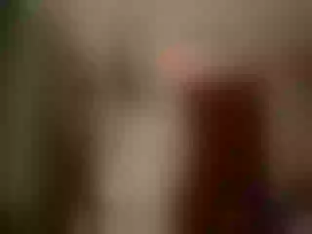 Live sex webcam photo for WildestKitten #257800442