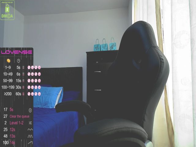 Live sex webcam photo for Lunadoll1 #256965847