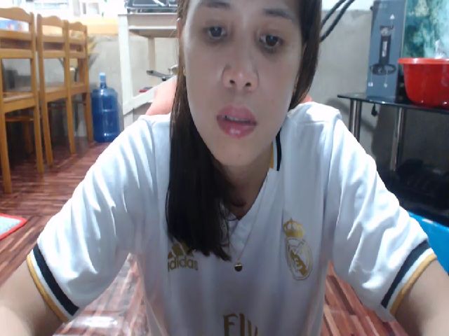 Live sex webcam photo for Beverly_19 #255869749