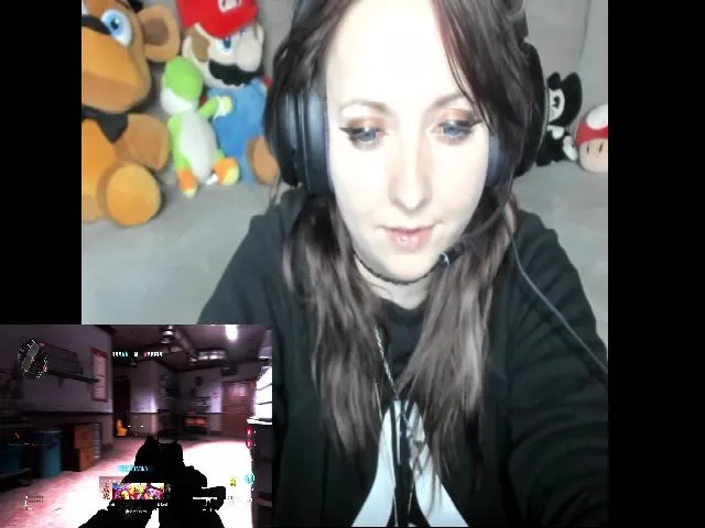 Live sex webcam photo for PrincessBluu #264072434