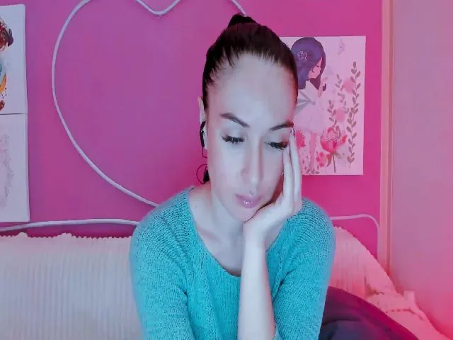 Live sex webcam photo for Lilly_Shine #261204529