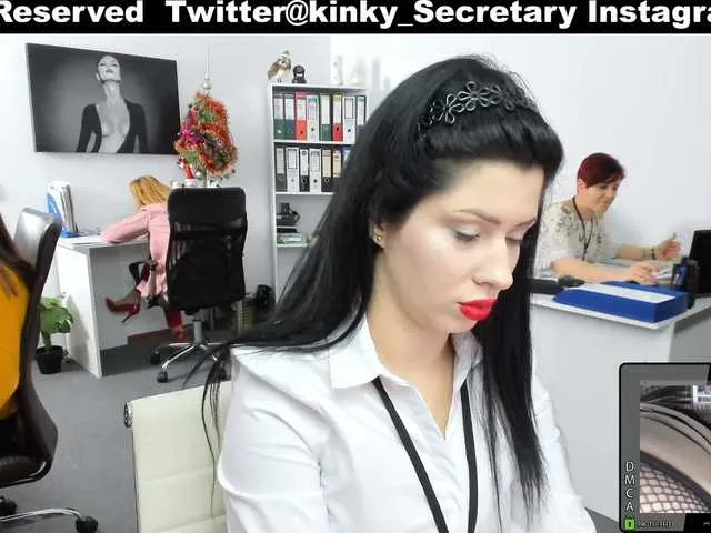 Live sex webcam photo for KinkyOffice #240975258
