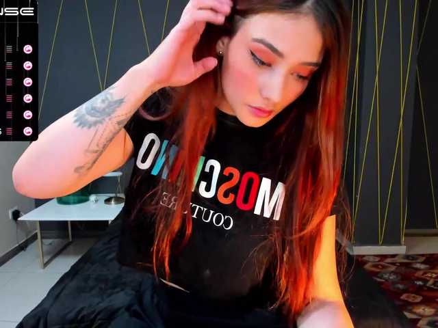 Live sex webcam photo for Tulipa1 #241068410