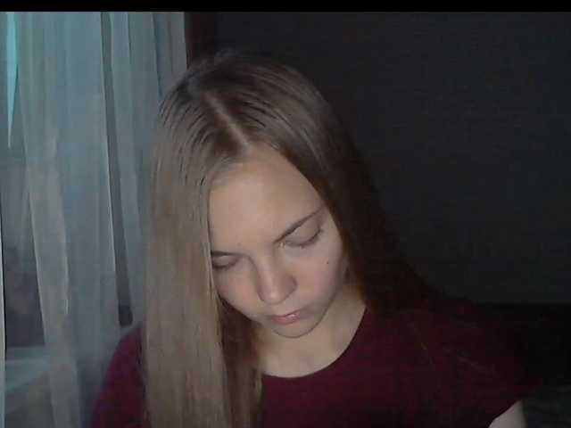 Live sex webcam photo for alisekss8 #250334459