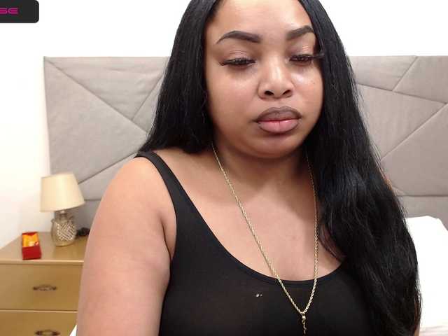 Live sex webcam photo for hollyrowland #241323585