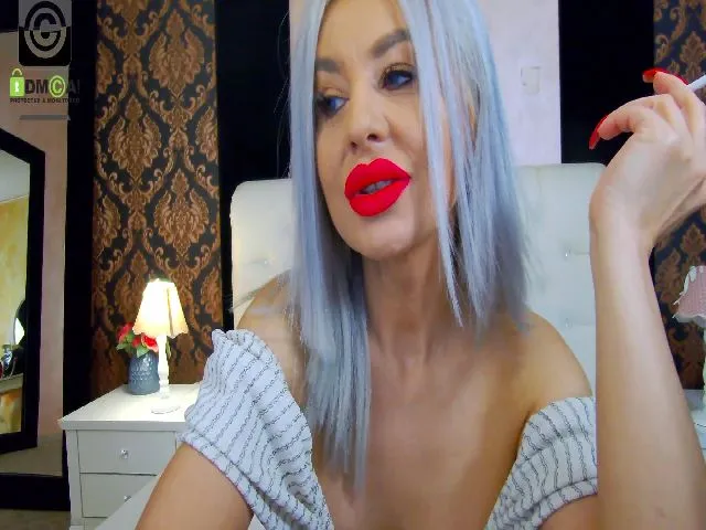 Live sex webcam photo for Miss_Kora #253700155