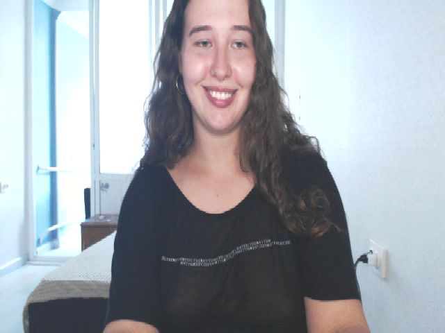 Live sex webcam photo for AnnaGrace #263117723