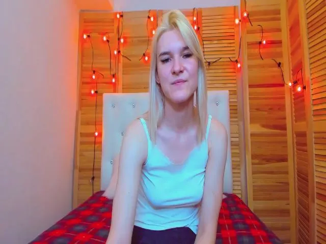 Live sex webcam photo for MarliTes #254014840