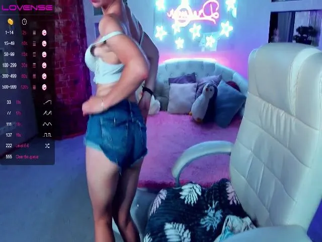 Live sex webcam photo for WhiteFoxi #254869596