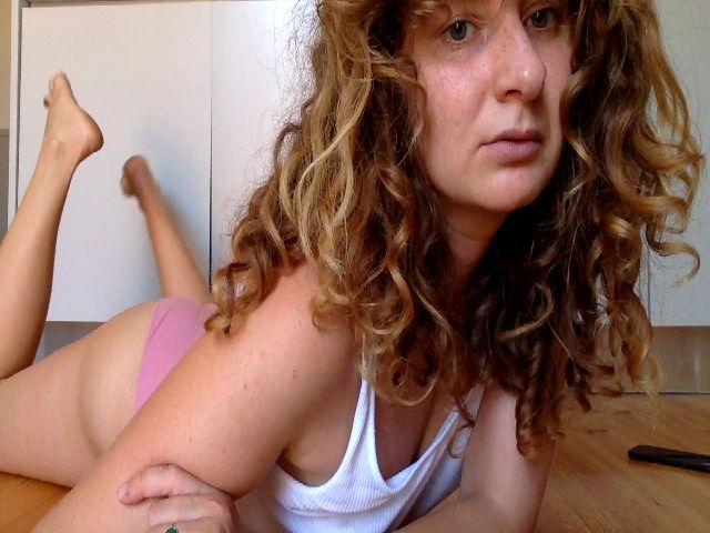 Live sex webcam photo for lanatomatoes #252546061