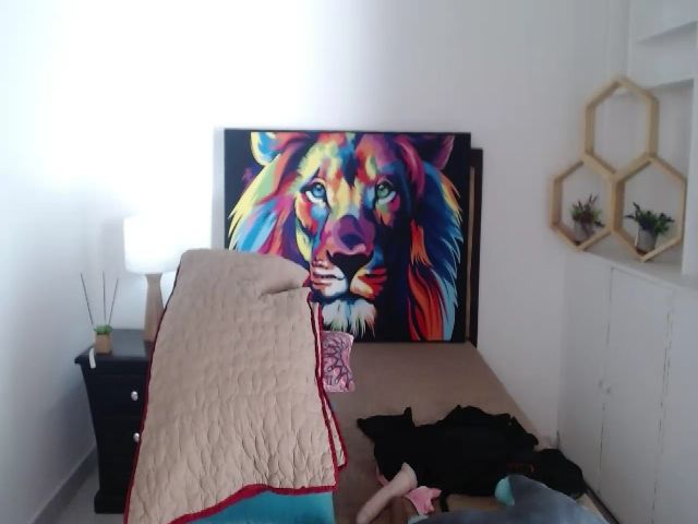 Live sex webcam photo for Manelik_benz #260190657