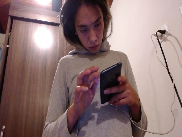 Live sex webcam photo for LaraSmiith_ #257948037