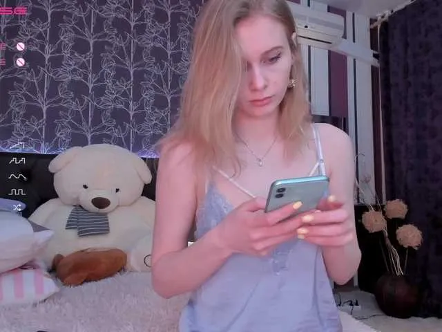 Live sex webcam photo for LesyaPrincess #247284755